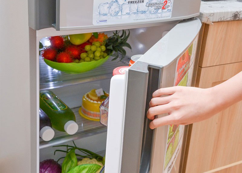 Nguyên nhân và cách khắc phục cửa tủ lạnh bị hở, khiến tiền điện tăng vù vù ảnh 1