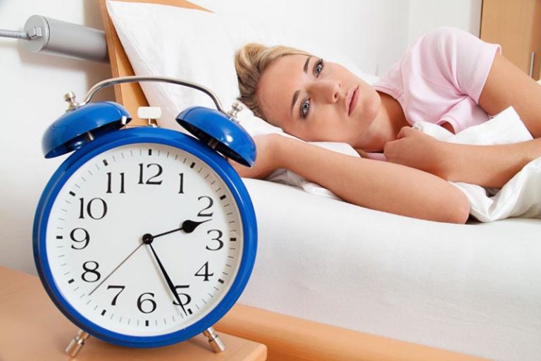 12 cách chữa mất ngủ tự nhiên, cực hiệu quả mà bạn có thể thực hiện tại nhà ảnh 1