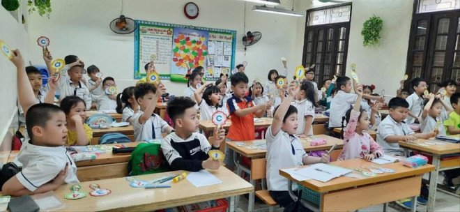 Nóng: Học sinh Hà Nội trở lại trường từ 8/11 - 1