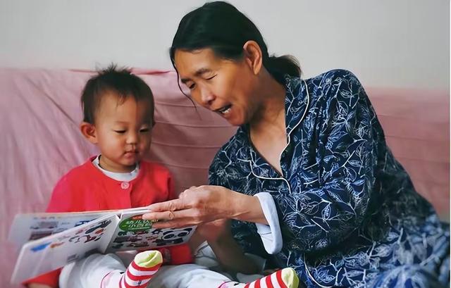 Giúp con trai chăm cháu 5 năm tôi mới nhận ra điều cay đắng: Có tiền chưa phải tất cả và cần biết buông tay để bảo vệ chính mình - Ảnh 3. Giúp con trai chăm cháu 5 năm tôi mới nhận ra điều cay đắng: Có tiền chưa phải tất cả và cần biết buông tay để bảo vệ chính mình - Ảnh 3.