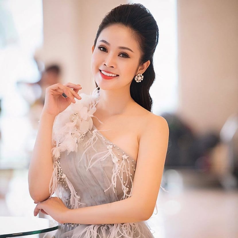 Nhan sắc xinh đẹp của MC Thùy Linh - bà xã diễn viên Hiếu Su. Ảnh: Internet